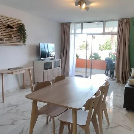 Apartamento Atlanta Peaceful Garden With Pool