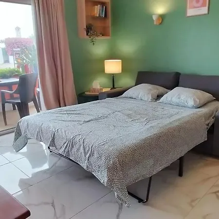 Apartamento Atlanta Peaceful Garden With Pool *